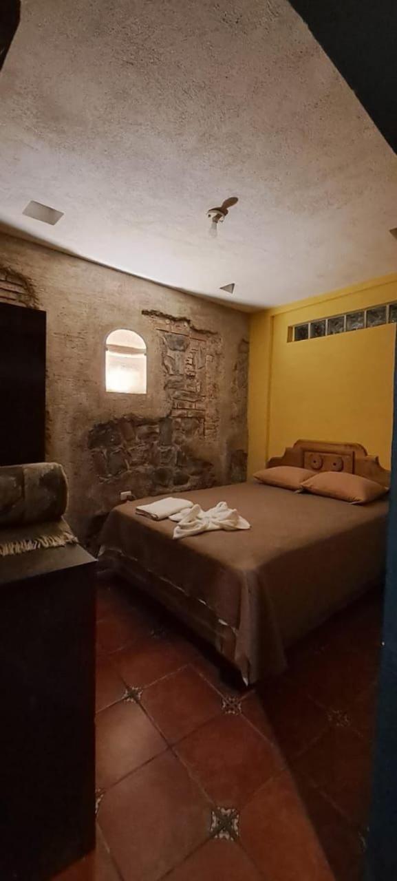 Hotel Posada Gutierrez Antigua Εξωτερικό φωτογραφία