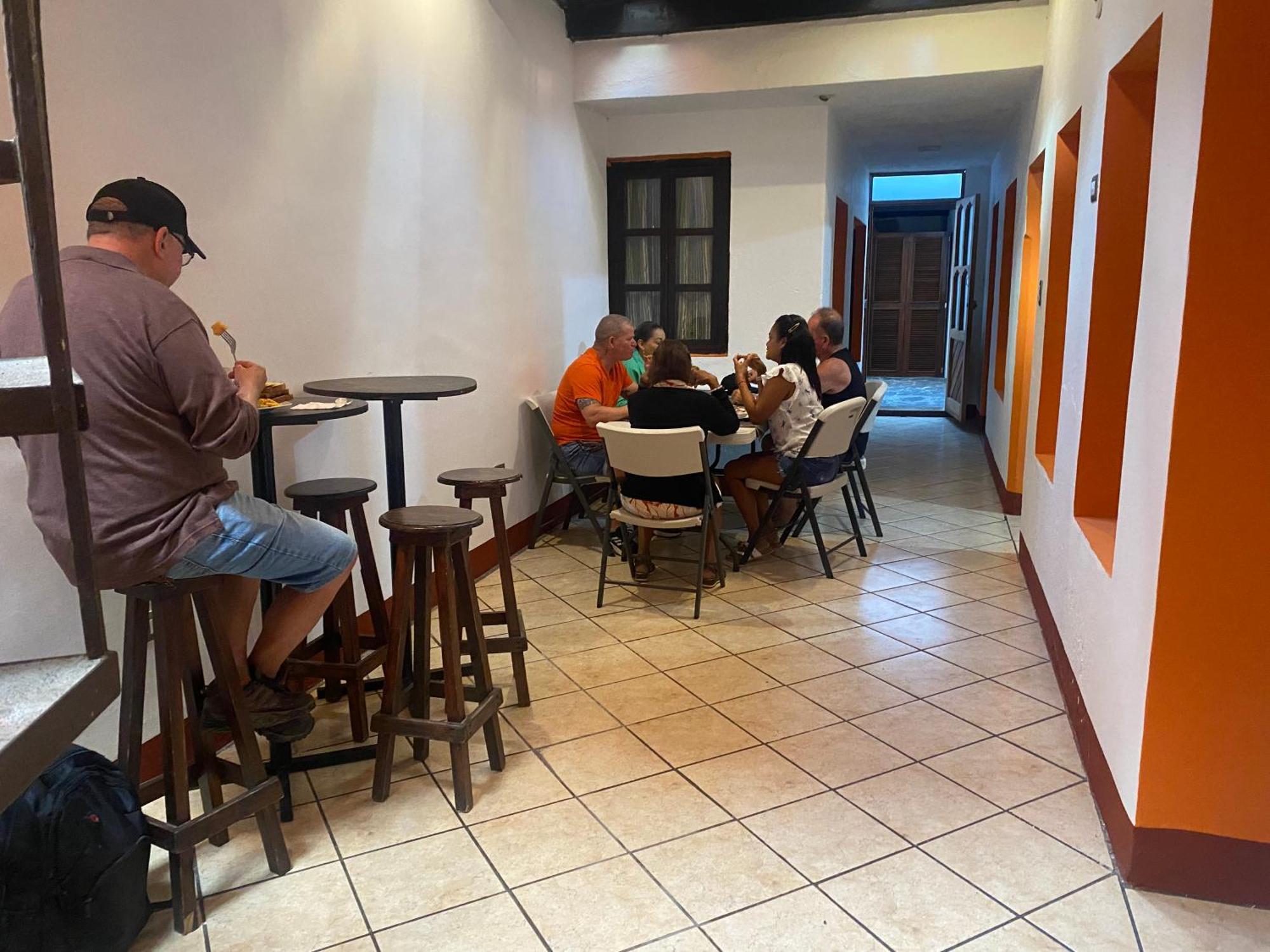 Hotel Posada Gutierrez Antigua Εξωτερικό φωτογραφία